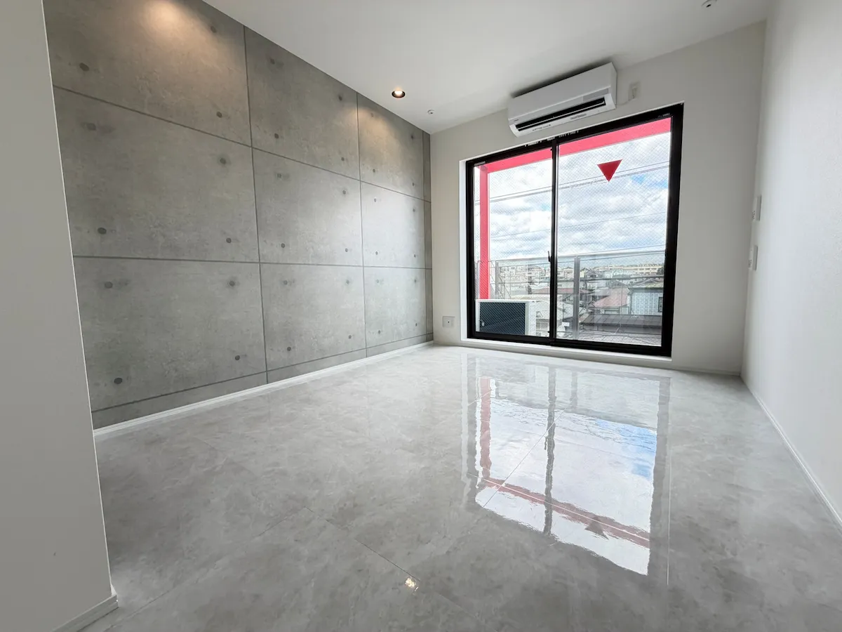 HOUSING STAGE DAITA